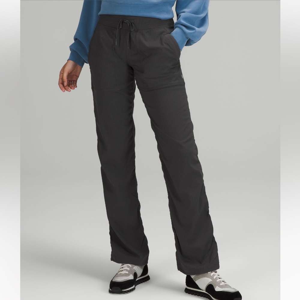 Studio Pants sz 6
